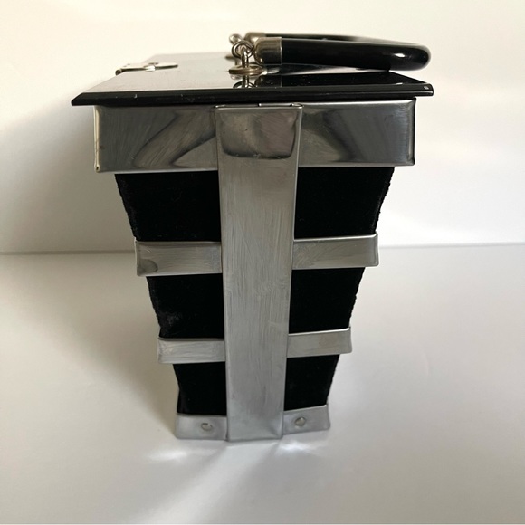 Vintage 1950s chrome, black lucite & velvet Dorset Rex of Fifth Avenue purse - Picture 4 of 16
